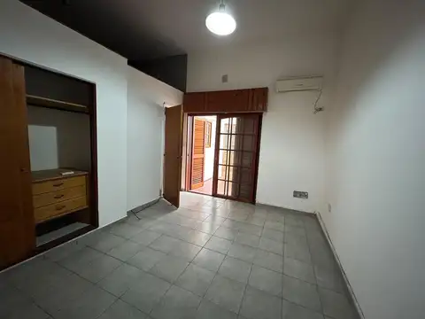 Depto Tipo Casa en Alquiler de 1 dormitorio