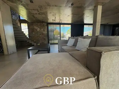 Casa en Alquiler de 6 dormitorios