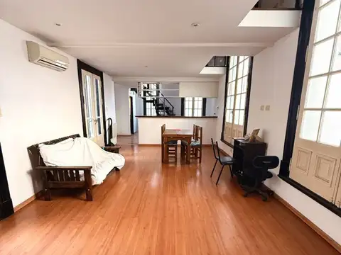 VENTA DEPARTAMENTO TIPO CASA 7 AMB- BALVANERA