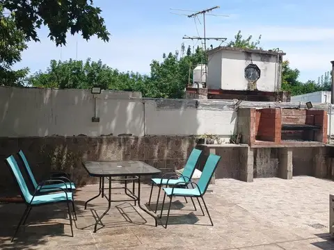 Depto Tipo Casa en Venta de 4 ambientes