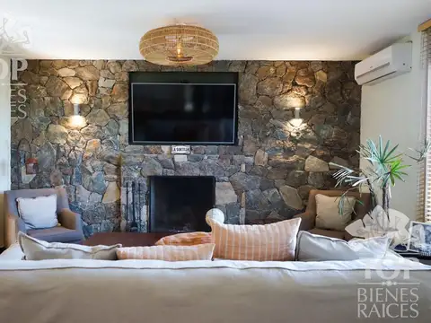 Casa en Venta en El Cantón - Barrio Islas, USD 348.000