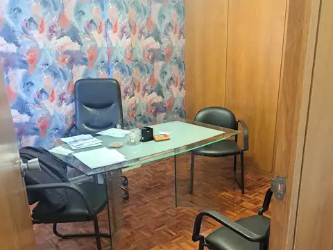 Oficina en Alquiler al Norte