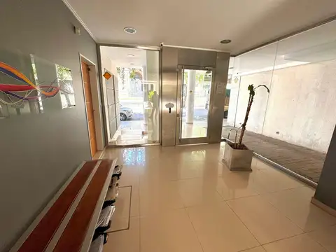 1ro de Mayo 1169 Piso 8 dpto 5