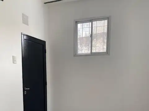 Depto Tipo Casa en Alquiler de 1 dormitorio
