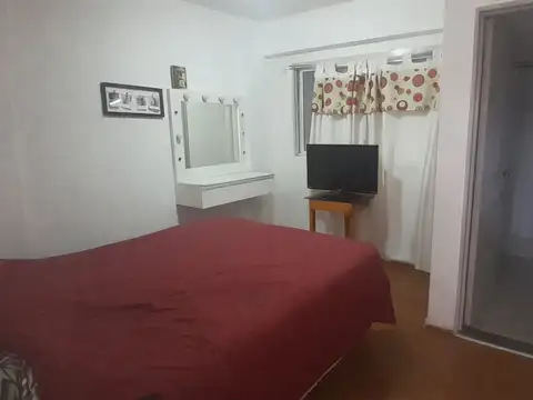 DEPARTAMENTO EN VENTA CON BALCÓN AL FRENTE