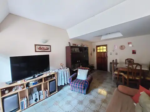Depto Tipo Casa en Venta de 2 dormitorios