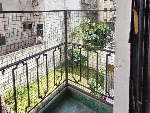EXCELENTE DEPTO. RECIEN PINTADO LISTO PARA VIVIR