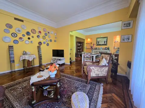 Depto Tipo Casa en Venta 70 años