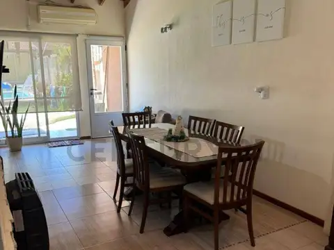 Venta: Casa de 2 Plantas en Excelente UbicaciónCaracterísticas Generales:Sup...