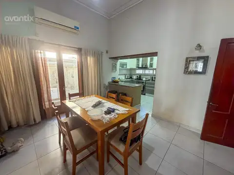 Casa en Venta en 30 De Octubre, USD 420.000