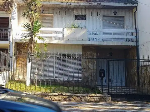 Leandro N. Alem 434