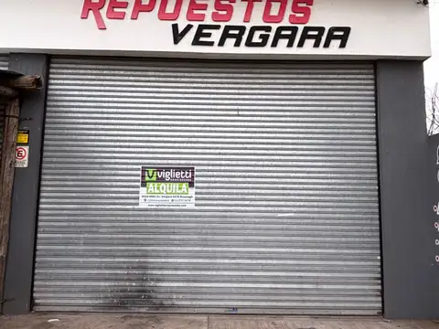 LOCAL SOBRE AVENIDA VERGARA EN BERAZATEGUI