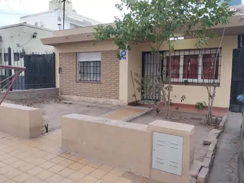 Alquiler de casa en barrio santa ana