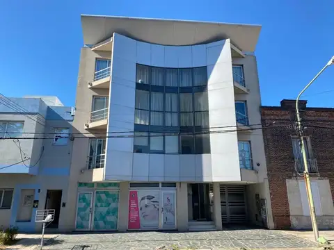 Departamento  2 ambientes  con cochera. Apto crédito