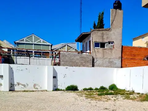 1 de Mayo  al 700
