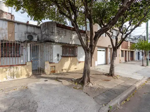 VENTA CASA DE TRES DORMITORIOS EN VENTA ROSARIO