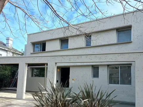 Muy linda casa en Venta con Renta en el Barrio santa maria de los Olivos