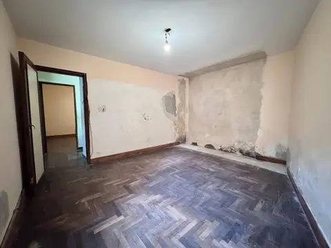 Depto Tipo Casa 5 ambientes con 1 baño
