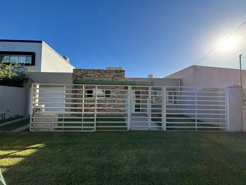 Casa en Av 13 de Caballeria Norte 567, Toay
