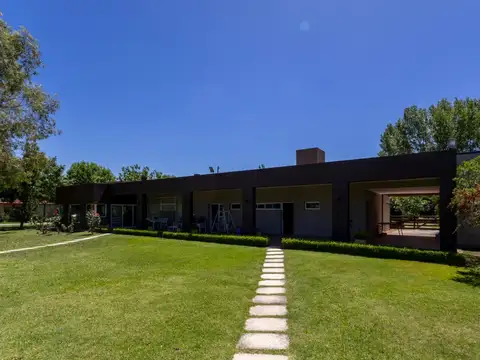 Venta CASA 5 ambientes Fincas de San Vicente, San Vicente