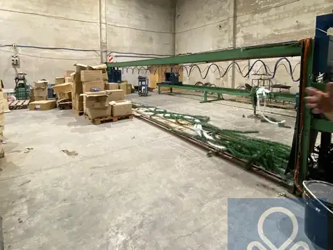 Depósito en alquiler en el Area de Promoción El Triángulo de 1.000 m2