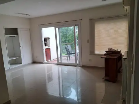 Departamento en Alquiler en Terrazas del Lago, $ 650.000
