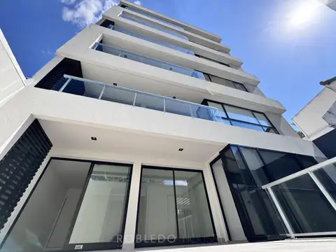 Departamento en venta 2 dormitorios con cochera Av. Belgrano Centro Salta Capital