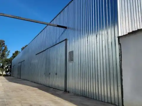 Nave 1640 m² - Parque Industrial Alvear