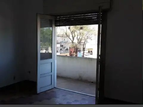 GABOTO. 1800, Piso 2