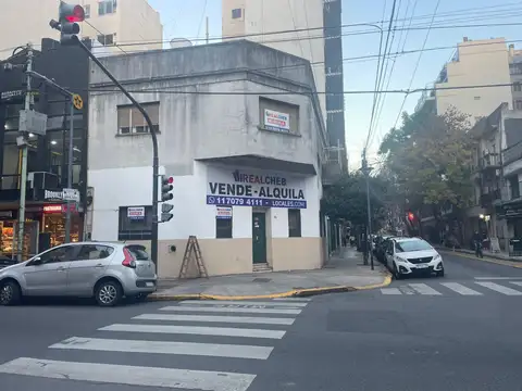 Esquina lote propio  Echeverria y Amenabar