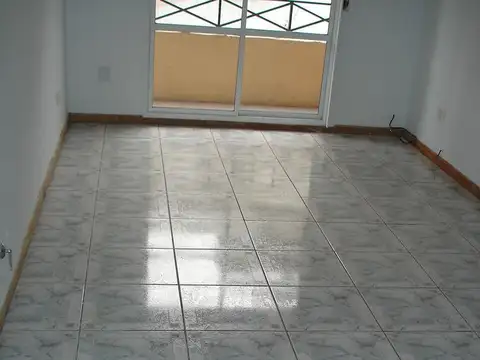 San Luis 2900, Piso 1°