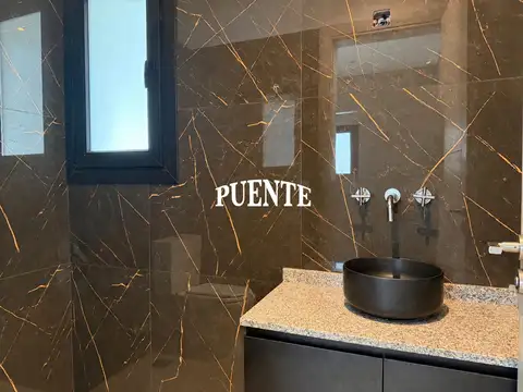 Casa 4 ambientes con 4 baños