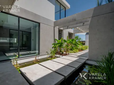 Puertos del Lago 216