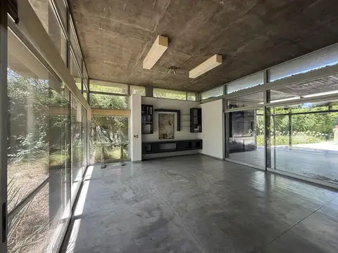 Casa 7 ambientes con 3 baños