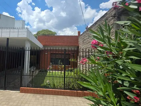 Monseñor J. Hladnik 3500