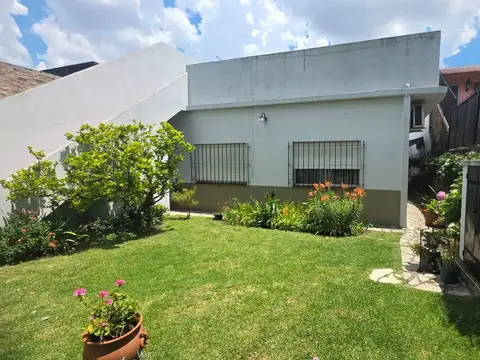 CASA 4 AMB, EN EXCELENTE ESTADO. C/COCH-APTO CRED