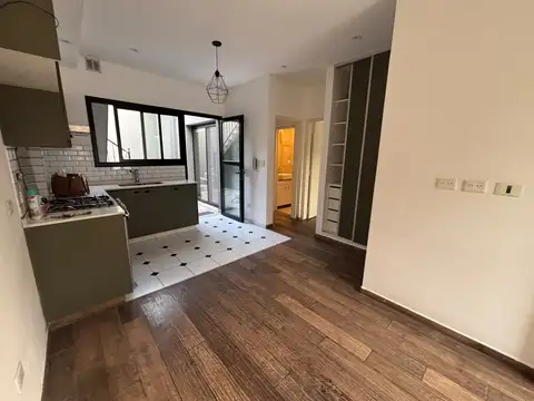 Depto Tipo Casa en Alquiler de 3 ambientes