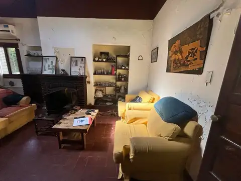 Casa en Venta con 3 cocheras