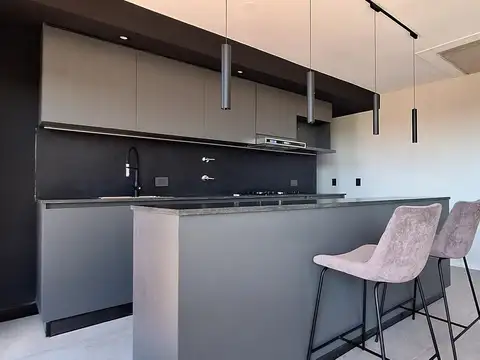 Casa 4 ambientes con 3 baños