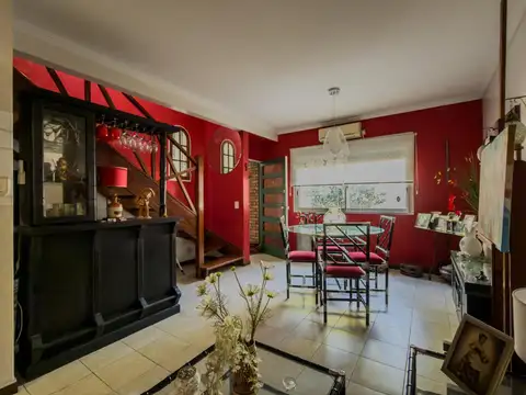 Depto Tipo Casa en Venta de 3 ambientes