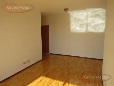 Departamento en Alquiler en Villa del Parque, $ 880.000