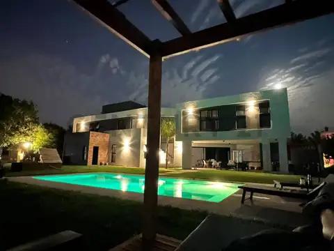 VENTA/PERMUTA CASA 5 AMBIENTES EN BARRIO CERRADO "HARAS SAN PABLO" GENERAL RODRIGUEZ