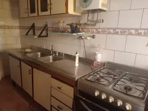 Depto Tipo Casa en Alquiler 41 años