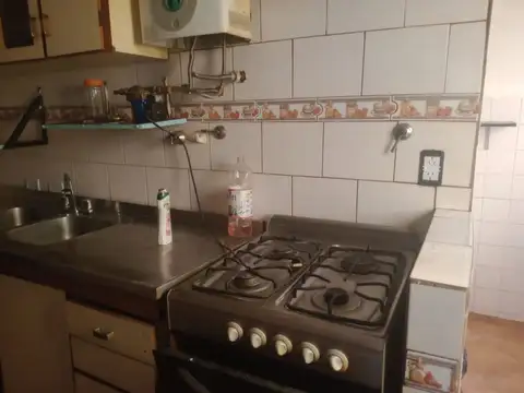 Depto Tipo Casa 4 ambientes con 1 baño