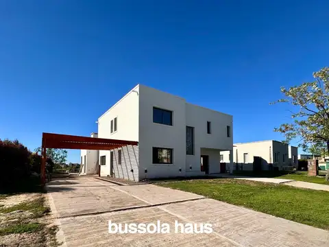 Casa en El Canton - Norte