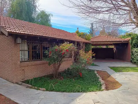 ALQUILER Casa en Lujan De Cuyo Barrio Huerto del Sol Chacras de Coria