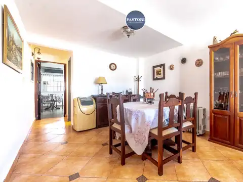 Casa 3 ambientes con 2 baños