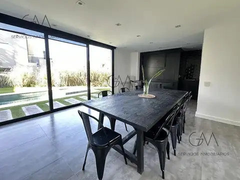 Casa en Venta al Este