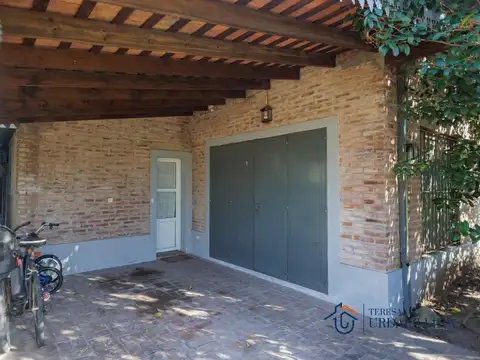 Casa en Venta con 3 cocheras