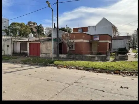 Casa  en Venta ubicado en Quilmes Oeste, Quilmes, G.B.A. Zona Sur - SVN0165_LP583951_1